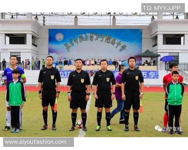 李敏独家揭秘足球技巧与战术分享助你提升球技的秘诀